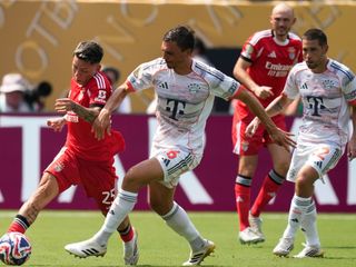 Benfica ve Bayern Münih son 16 turuna yükseldi