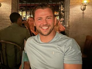 İlk kez baba olacak! Oyuncu Tolga Sarıtaş, oğlunun adını açıkladı