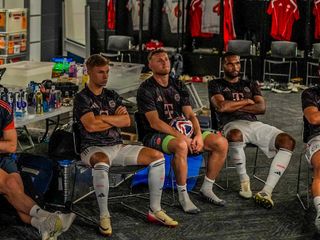 Bayern Münih yedekleri, maçı soyunma odasından izledi