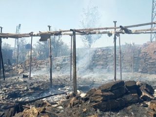 Edirne'de tarlada başlayan yangın evlere sıçradı
