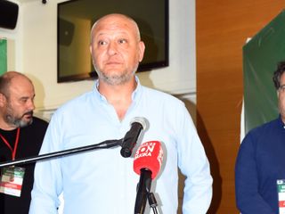 Karşıyaka'da Aygün Cicibaş başkan oldu