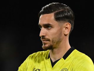 Napoli, Alex Meret'in sözleşmesini uzattı