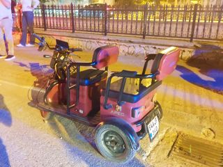 Sakarya'da elektrikli bisiklete binen anne kıza çarpıp kaçtı