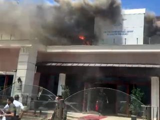 Üsküdar'da sosyal tesiste yangın