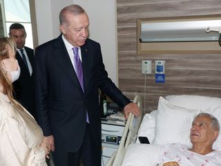 Kaza geçiren AK Parti genel başkan yardımcısına Cumhurbaşkanı Erdoğan'dan ziyaret