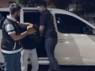 İstanbul'da sanayi sitesinde çıkan yangına ilişkin 2 şüpheli gözaltına alındı