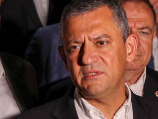 Özgür Özel'den kurultay davası öncesi açıklama