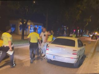 Bursa'da alkollü sürücü aracını polis ekibinin üzerine sürdü