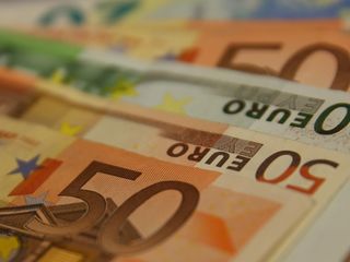 Euro rekor kırdı