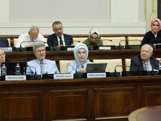 Emine Erdoğan, Vatikan'dan mesaj verdi: Dünya 5'ten büyüktür