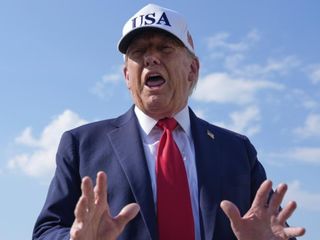 Donald Trump'tan ilginç hamle: Beyaz Saray'ın bahçesinde dövüş maçı düzenleyecek