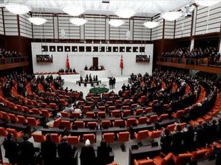 Türkiye'de 180 siyasi parti faaliyet gösteriyor
