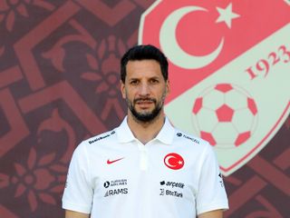 Hakan Balta, Vincenzo Montella'nın yardımcısı oldu