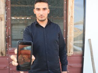 Hatay'da 4 ayaklı olarak yumurtadan çıkan güvercin yavrusu 2 gün yaşayabildi
