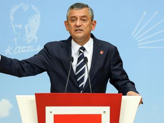 Özgür Özel: Ben milleti ne zaman sokağa davet edeceğimi bilirim