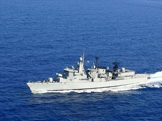 ABD, Yunanistan'daki donanma üssünü kaleye çevirdi