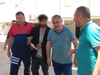 İntiharkolik Hasan, bu kez Burdur'da çatıya çıktı