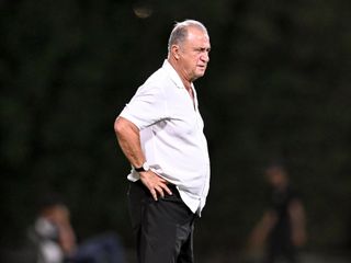 Al Shabab'dan Fatih Terim'e türkülü veda
