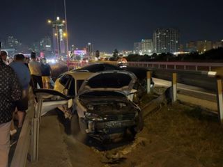 İstanbul Beylikdüzü'nde makas atan otomobil kazaya sebep oldu