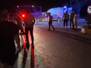 İzmir’de kamyonet ile hafif ticari araç çarpıştı: 7 yaralı
