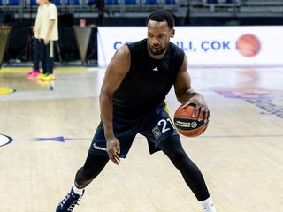 Fenerbahçe, Dyshawn Pierre ile vedalaştı