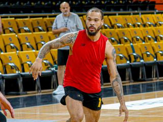 Mersin Spor, Justin Cobbs ile yeniden anlaştı