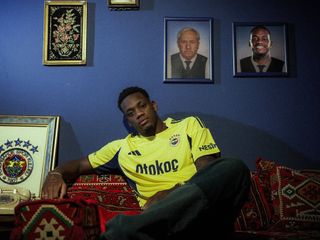 Fenerbahçe'den Jhon Duran'a özel video