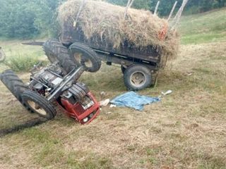 Kastamonu'da devrilen traktörün altında kaldı