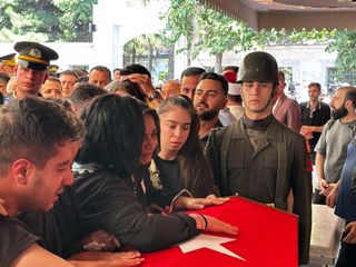 Türkiye şehitlerini uğurluyor: Binler cenaze törenlerine akın etti