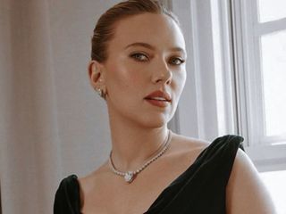 Gişenin yeni kraliçesi Scarlett Johansson: Hollywood tarihine geçti