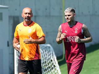 Galatasaray'da Mauro Icardi, sahaya indi