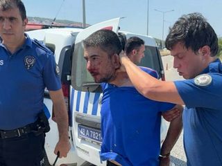 Muğla'da takip sırasında 4 polis otosuna çarpan sürücü tutuklandı