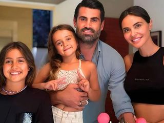 Volkan Demirel'den eşi Zeynep Demirel'e: Şimdi aileyiz