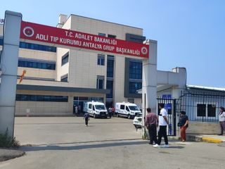 Antalya'da havuza giren küçük çocuk boğuldu