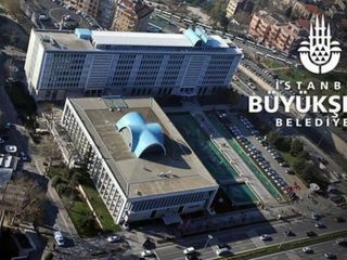 İBB'ye yönelik yolsuzluk soruşturması: Gözaltına alınan 10 zanlı adliyede