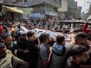 İsrail'in Gazze'ye saldırılarında can kaybı 57 bin 823'e çıktı