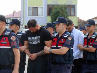 Sakarya’da araç dolandırıcılığı operasyonunda 6 kişi tutuklandı