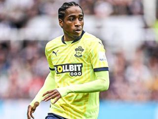 Beşiktaş'tan Walker-Peters'a özel izin