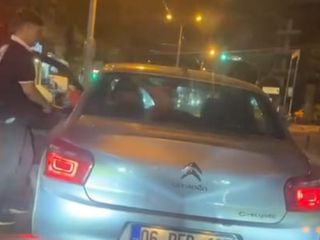 İstanbul'da yol verme kavgası: Camı yumrukladı
