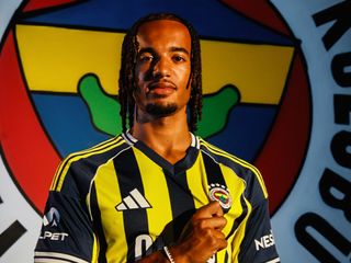 Fenerbahçe, Archie Brown ile sözleşme imzaladı