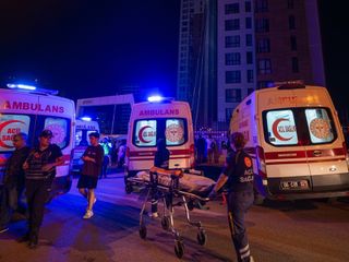 Ankara'da 26 katlı binada çıkan yangında 1'i bebek 3 kişi öldü