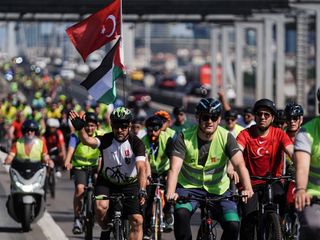 İstanbul'da 15 Temmuz şehitleri için bisiklet turu düzenlendi