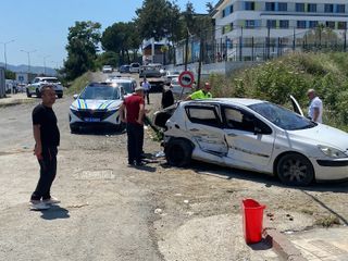 Samsun'da polis otosuyla otomobil çarpıştı: 2 polis 1 asker yaralandı