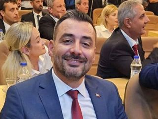 Manavgat'ta belediye başkan vekili CHP'li Mehmet Çiçek oldu