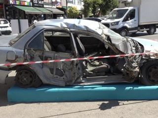 Kırklareli'de, 15 Temmuz gecesi tankın ezdiği otomobil sergileniyor
