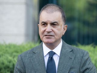 Ömer Çelik: Özel, siyasi adaptan yoksundur