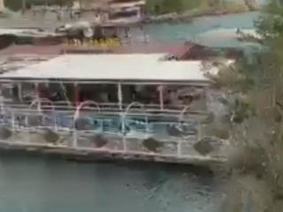 Şanlıurfa'da fırtına: Duba restoran Fırat Nehri'nde sürüklendi
