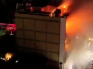 Irak'ta alışveriş merkezinde yangın: En az 50 ölü