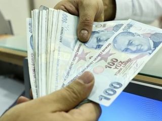 Hükümet kamu işçileri için son teklifini yarın verecek