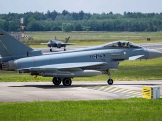 Merz: Türkiye'ye Eurofighter Typhoon satabiliriz